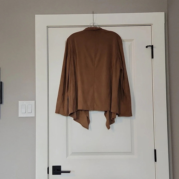 JM Collection suede like open cardigan - Picture 2 of 6